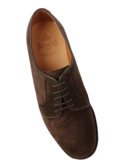 Berwick 1707 | Scarpa Derby Uomo in Suede><noscript><img width=